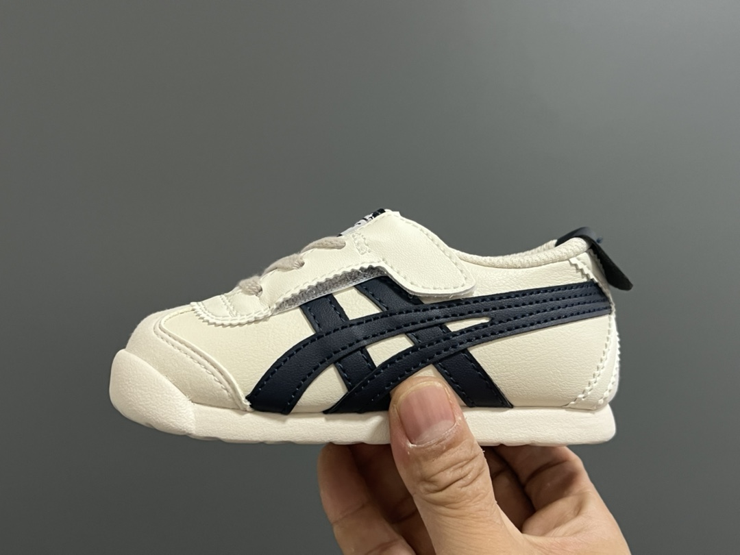 图片[4]-YSS飞机翼魔术贴婴童休闲鞋 尺码：22.5-28.5码 经典亚瑟士婴童款🆕 优质皮料，质感满满💯 飞翼式魔术贴设计，穿脱超方便✌🏻-选品中心