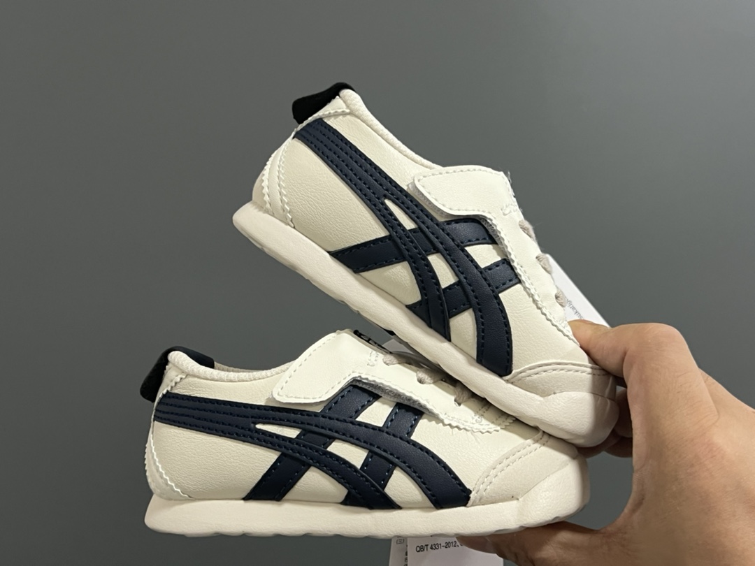 图片[9]-YSS飞机翼魔术贴婴童休闲鞋 尺码：22.5-28.5码 经典亚瑟士婴童款🆕 优质皮料，质感满满💯 飞翼式魔术贴设计，穿脱超方便✌🏻-选品中心