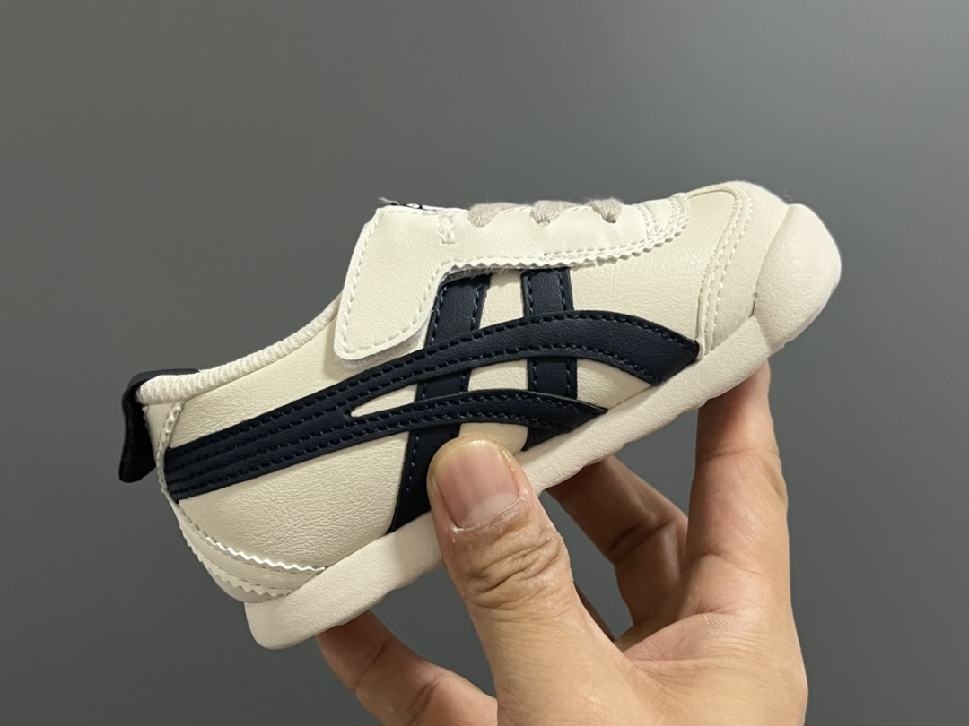 图片[6]-YSS飞机翼魔术贴婴童休闲鞋 尺码：22.5-28.5码 经典亚瑟士婴童款🆕 优质皮料，质感满满💯 飞翼式魔术贴设计，穿脱超方便✌🏻-选品中心