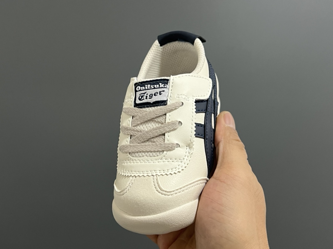 图片[3]-YSS飞机翼魔术贴婴童休闲鞋 尺码：22.5-28.5码 经典亚瑟士婴童款🆕 优质皮料，质感满满💯 飞翼式魔术贴设计，穿脱超方便✌🏻-选品中心