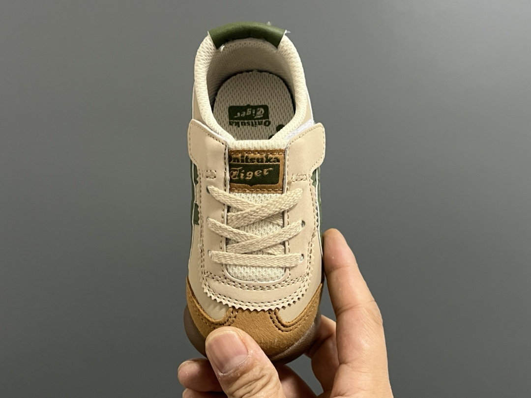 图片[8]-YSS飞机翼魔术贴婴童休闲鞋 尺码：22.5-28.5码 经典亚瑟士婴童款🆕 优质皮料，质感满满💯 飞翼式魔术贴设计，穿脱超方便✌🏻-选品中心