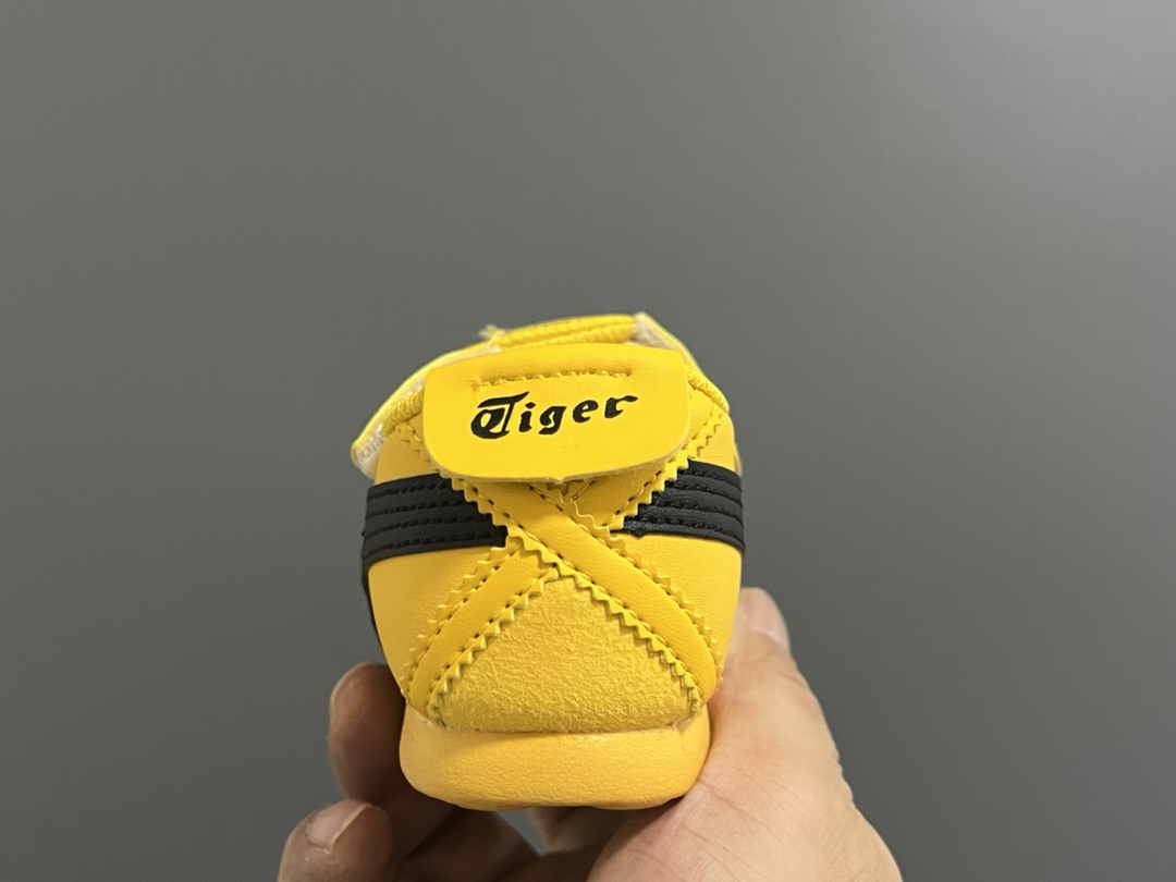 图片[5]-YSS飞机翼魔术贴婴童休闲鞋 尺码：22.5-28.5码 经典亚瑟士婴童款🆕 优质皮料，质感满满💯 飞翼式魔术贴设计，穿脱超方便✌🏻-选品中心