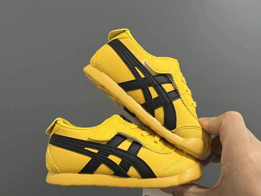 图片[9]-YSS飞机翼魔术贴婴童休闲鞋 尺码：22.5-28.5码 经典亚瑟士婴童款🆕 优质皮料，质感满满💯 飞翼式魔术贴设计，穿脱超方便✌🏻-选品中心