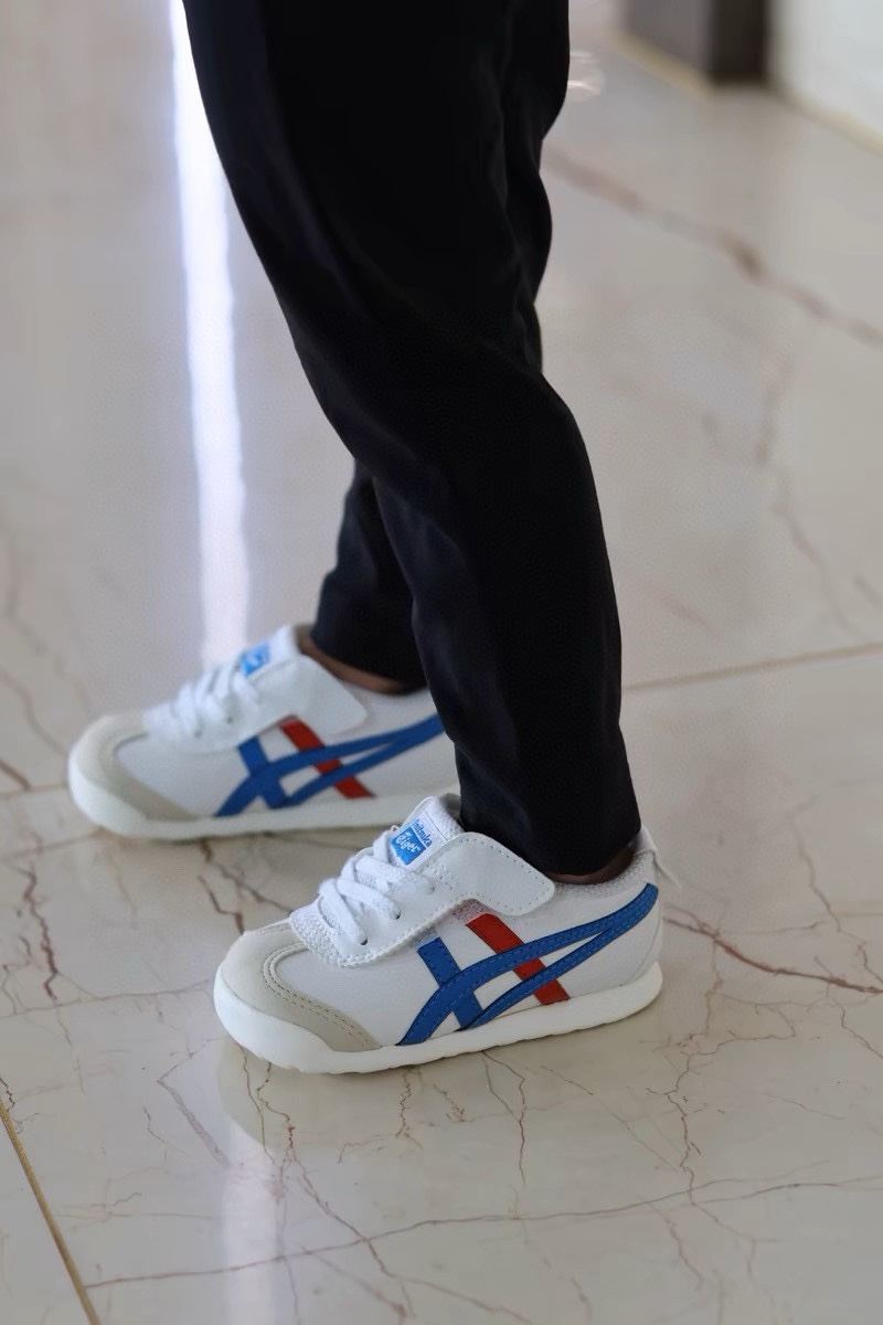 图片[9]-YSS飞机翼魔术贴婴童休闲鞋 尺码：22.5-28.5码 经典亚瑟士婴童款🆕 优质皮料，质感满满💯 飞翼式魔术贴设计，穿脱超方便✌🏻-选品中心