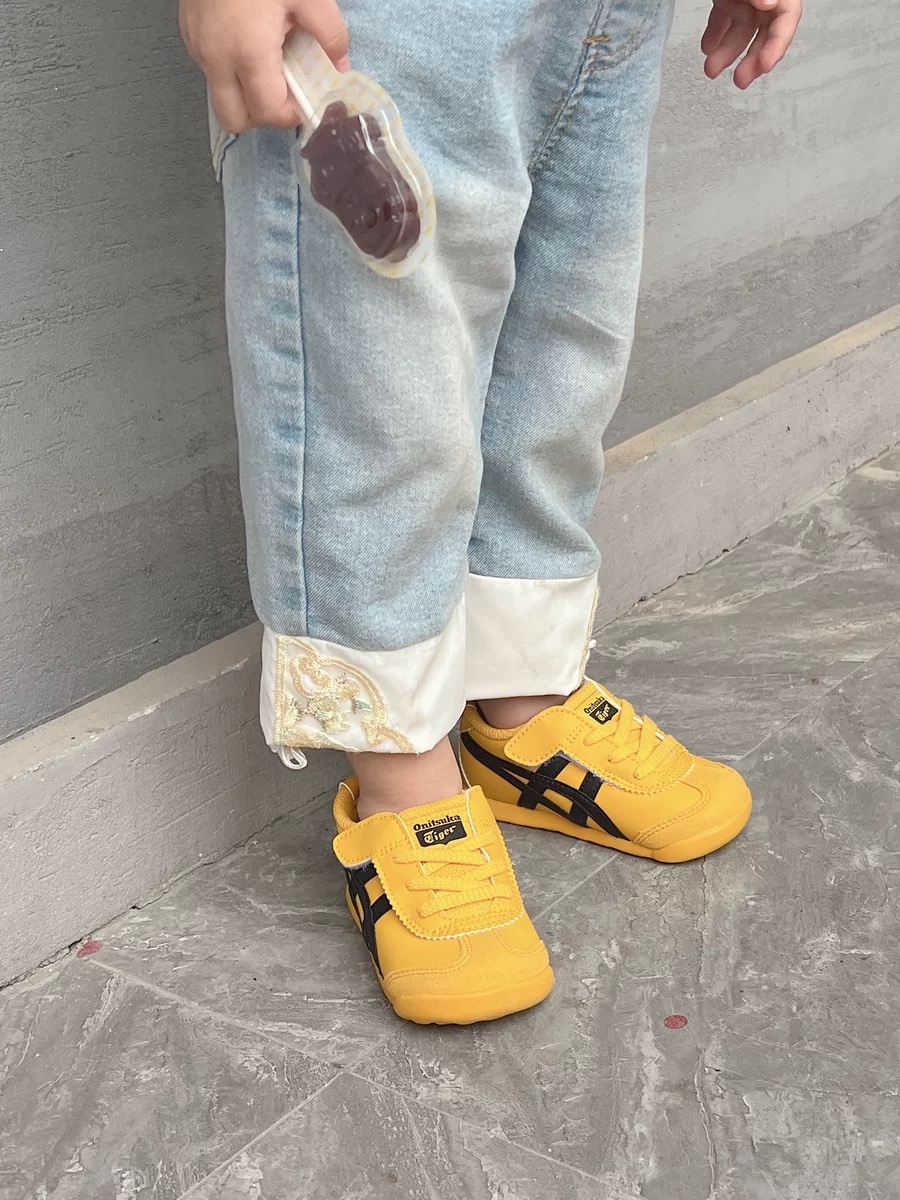 图片[6]-YSS飞机翼魔术贴婴童休闲鞋 尺码：22.5-28.5码 经典亚瑟士婴童款🆕 优质皮料，质感满满💯 飞翼式魔术贴设计，穿脱超方便✌🏻-选品中心