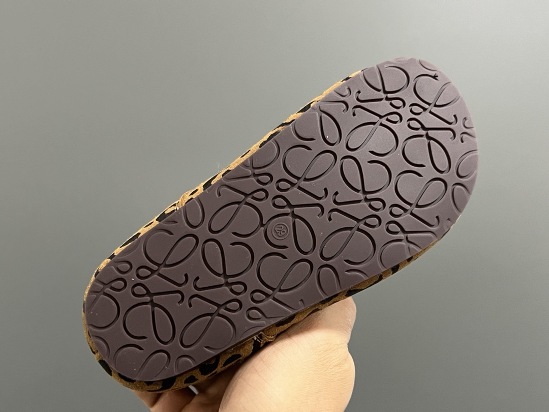 图片[6]-加绒勃肯儿童魔术贴保暖棉鞋 尺码：26-37码 超萌的勃肯系列🔥 魔术贴设计，穿脱方便✌🏻 加绒保暖内里，保暖又舒适❄️ 耐磨防滑大底，脚感不言而喻✌🏻-选品中心