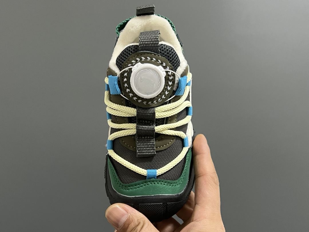 图片[8]-加绒款NK ACG轮胎底锁扣儿童运动鞋 尺码：27-37码 加绒内里，保暖又舒适❄️ 精致锁扣，质感超赞👍🏻 橡胶包头耐磨防滑大底✌🏻 优质皮料鞋面拼接☁️-选品中心