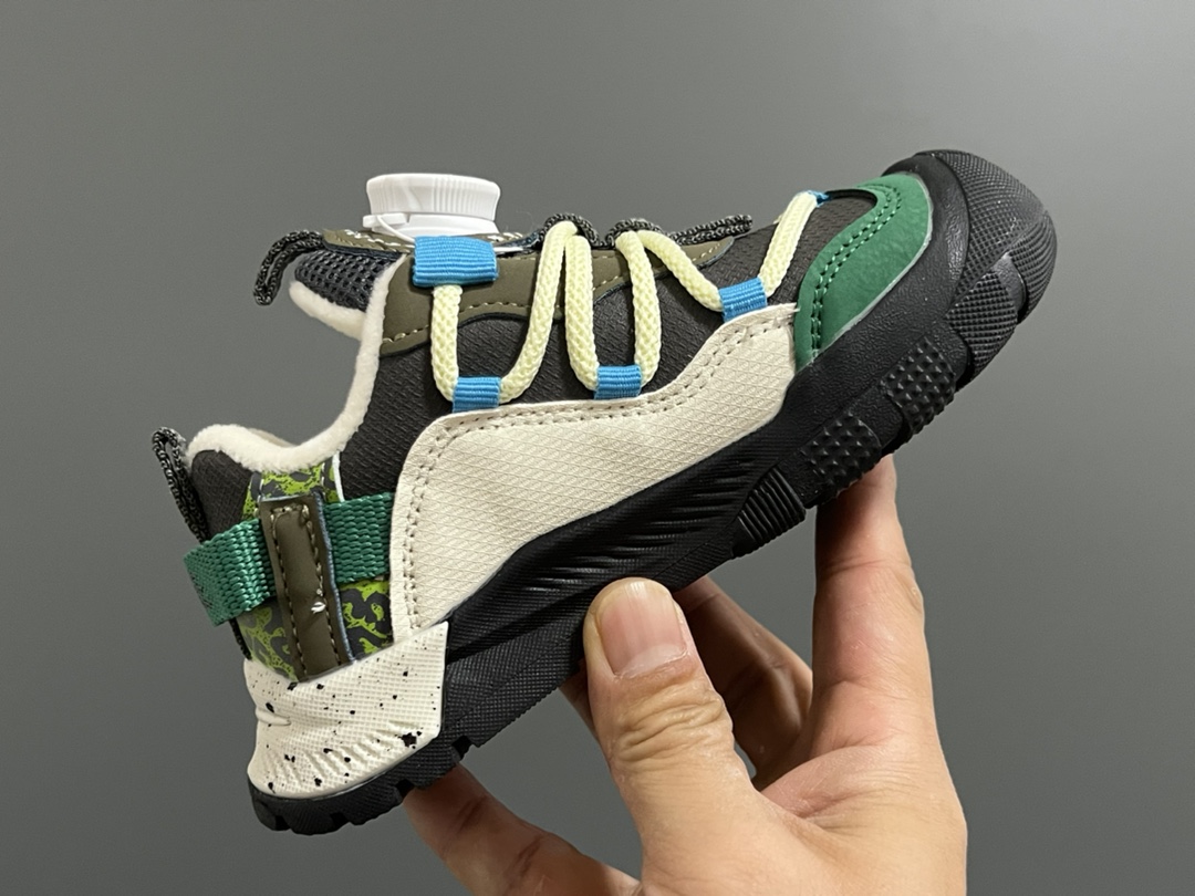 图片[6]-加绒款NK ACG轮胎底锁扣儿童运动鞋 尺码：27-37码 加绒内里，保暖又舒适❄️ 精致锁扣，质感超赞👍🏻 橡胶包头耐磨防滑大底✌🏻 优质皮料鞋面拼接☁️-选品中心