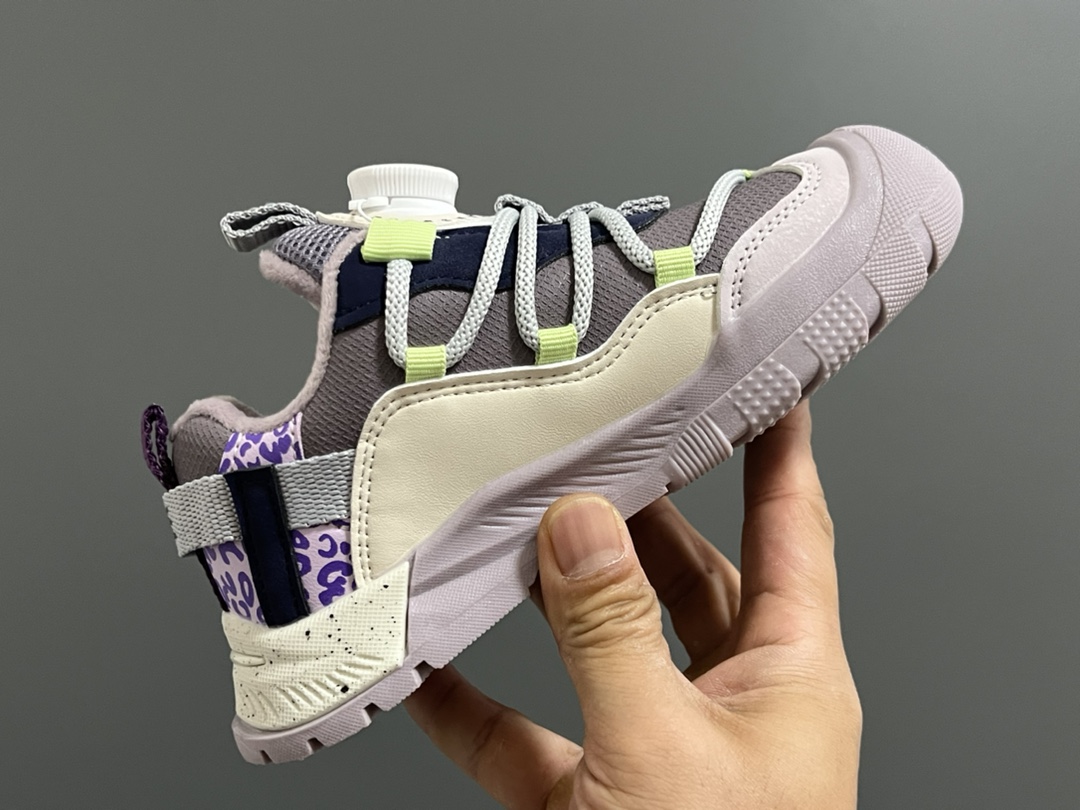 图片[6]-加绒款NK ACG轮胎底锁扣儿童运动鞋 尺码：27-37码 加绒内里，保暖又舒适❄️ 精致锁扣，质感超赞👍🏻 橡胶包头耐磨防滑大底✌🏻 优质皮料鞋面拼接☁️-选品中心