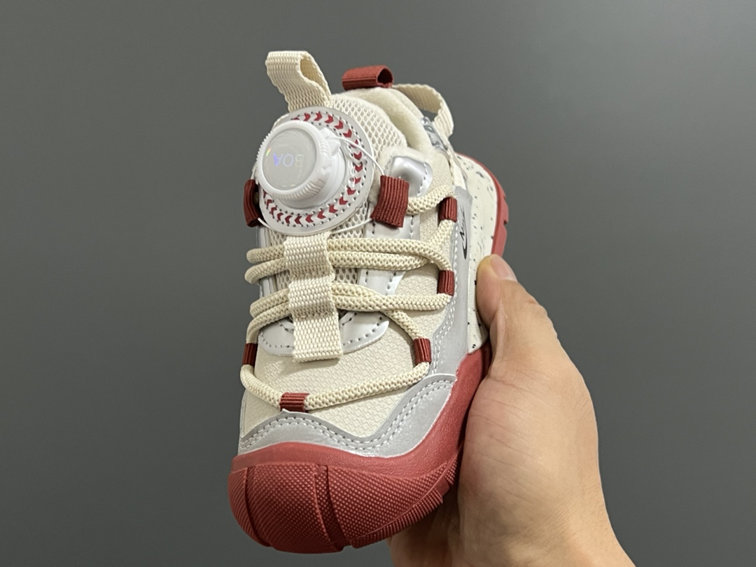 图片[3]-代理 加绒款NK ACG轮胎底锁扣儿童运动鞋 尺码：27-37码 加绒内里，保暖又舒适❄️ 精致锁扣，质感超赞👍🏻 橡胶包头耐磨防滑大底✌🏻 优质皮料鞋面拼接☁️-选品中心