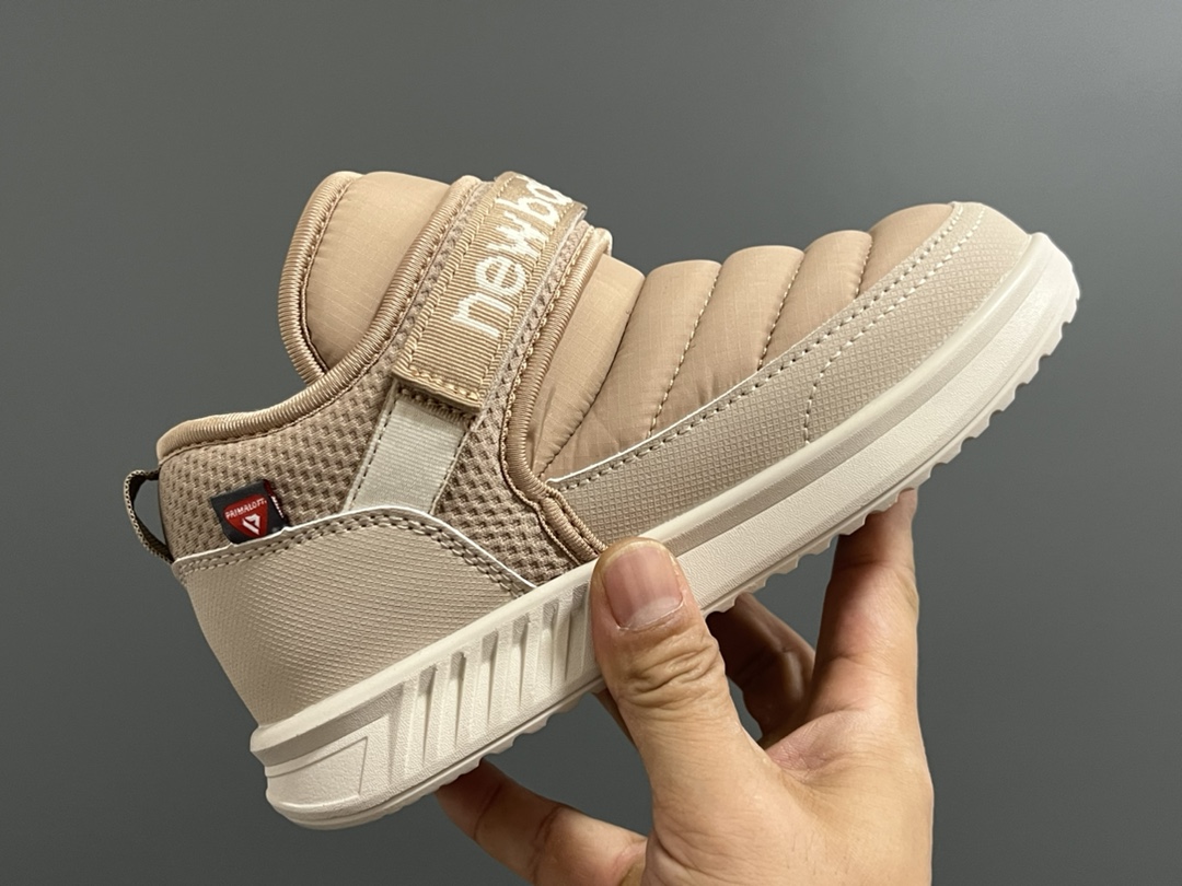 图片[6]-加绒NB中帮卡扣防风儿童雪地靴 尺码：24-39码 加绒款NB中帮系列❄️ 内里加绒，保暖又舒适☁️ 卡扣设计，穿脱超方便✌🏻 耐磨防滑大底，脚感超赞👍🏻-选品中心