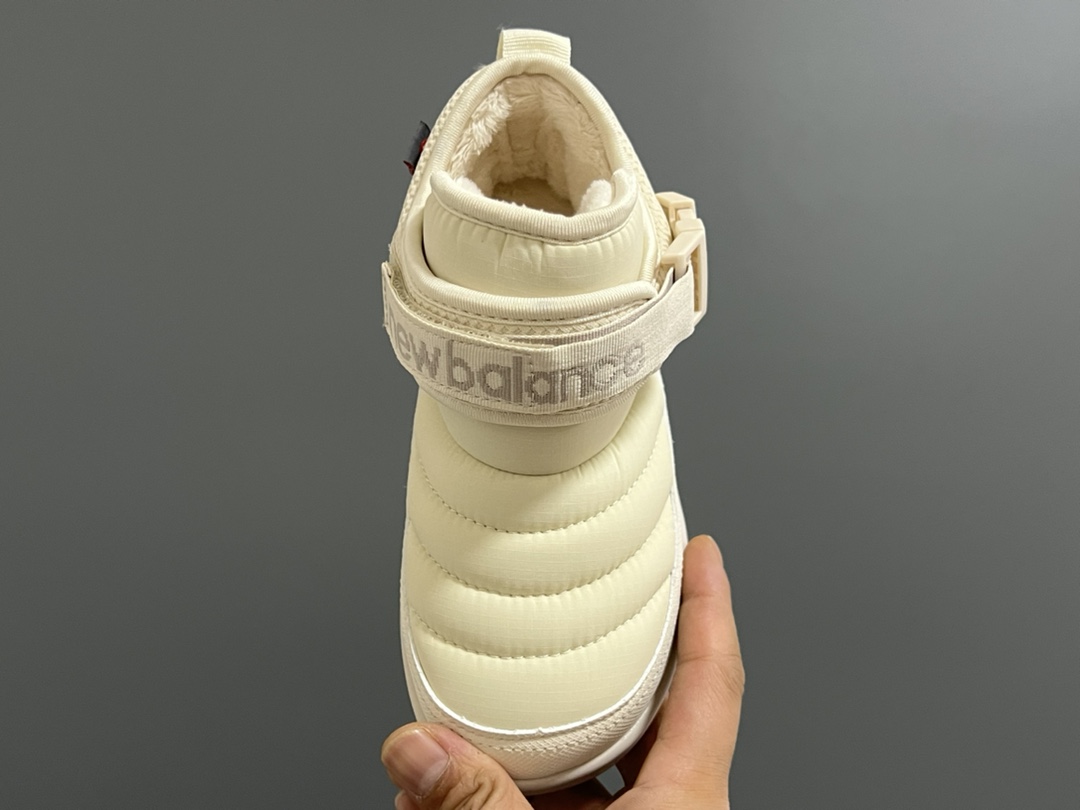 图片[8]-加绒NB中帮卡扣防风儿童雪地靴 尺码：24-39码 加绒款NB中帮系列❄️ 内里加绒，保暖又舒适☁️ 卡扣设计，穿脱超方便✌🏻 耐磨防滑大底，脚感超赞👍🏻-选品中心