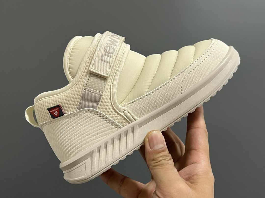 图片[6]-加绒NB中帮卡扣防风儿童雪地靴 尺码：24-39码 加绒款NB中帮系列❄️ 内里加绒，保暖又舒适☁️ 卡扣设计，穿脱超方便✌🏻 耐磨防滑大底，脚感超赞👍🏻-选品中心