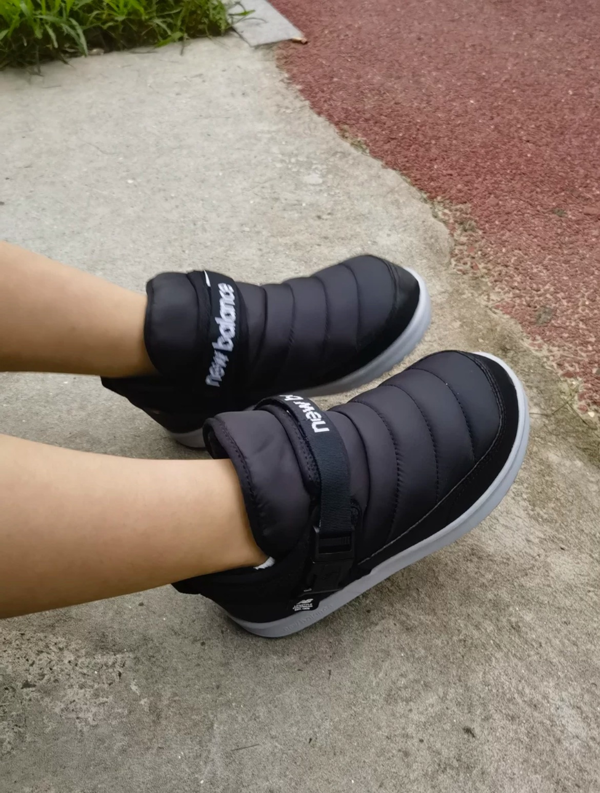 图片[8]-~ 👇🏻加绒NB中帮卡扣防风儿童雪地靴 尺码：24-39码 内长为适合脚长，脚多长选多长 例：脚长17左右选择27码比较合适 多花一分钟量好脚长，🉑节约来回换码的时间和运费哦😘-选品中心