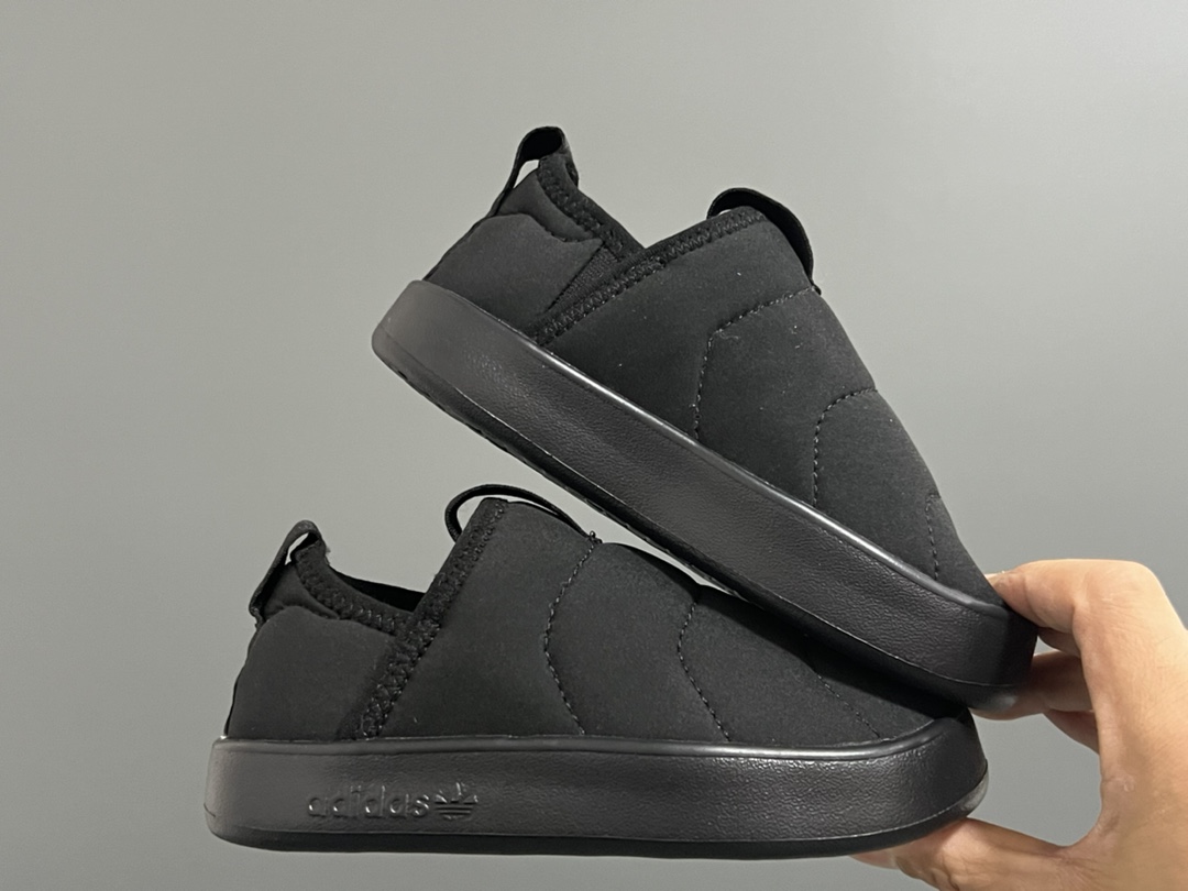 图片[9]-A家360度面包绒儿童一脚蹬运动鞋 尺码：22-35码 经典Adidas面包一脚蹬系列🆕 耐磨防滑大底，脚感超赞👍🏻 内里绒布填充，保暖又舒适☁️-选品中心