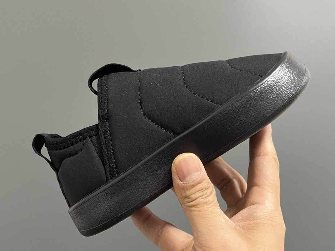 图片[6]-A家360度面包绒儿童一脚蹬运动鞋 尺码：22-35码 经典Adidas面包一脚蹬系列🆕 耐磨防滑大底，脚感超赞👍🏻 内里绒布填充，保暖又舒适☁️-选品中心