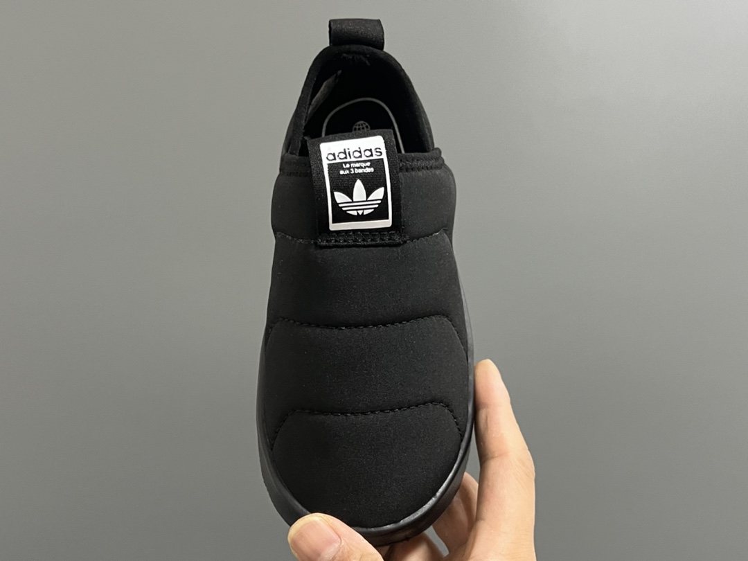 图片[8]-A家360度面包绒儿童一脚蹬运动鞋 尺码：22-35码 经典Adidas面包一脚蹬系列🆕 耐磨防滑大底，脚感超赞👍🏻 内里绒布填充，保暖又舒适☁️-选品中心