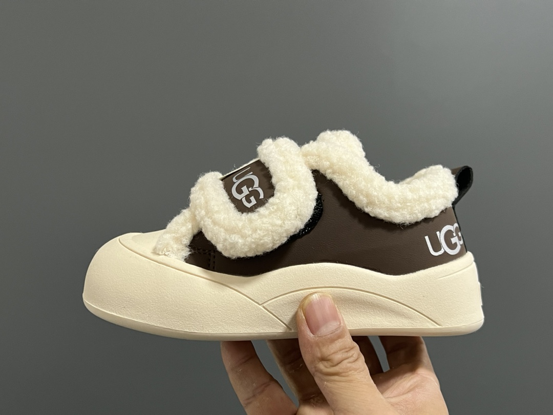 图片[4]-U家羊羔毛魔术贴儿童棉鞋 尺码：26-37码 UGG经典羊羔毛🐑系列 魔术贴设计，穿脱方便✌🏻 内里羊羔毛，保暖又舒适❄️-选品中心