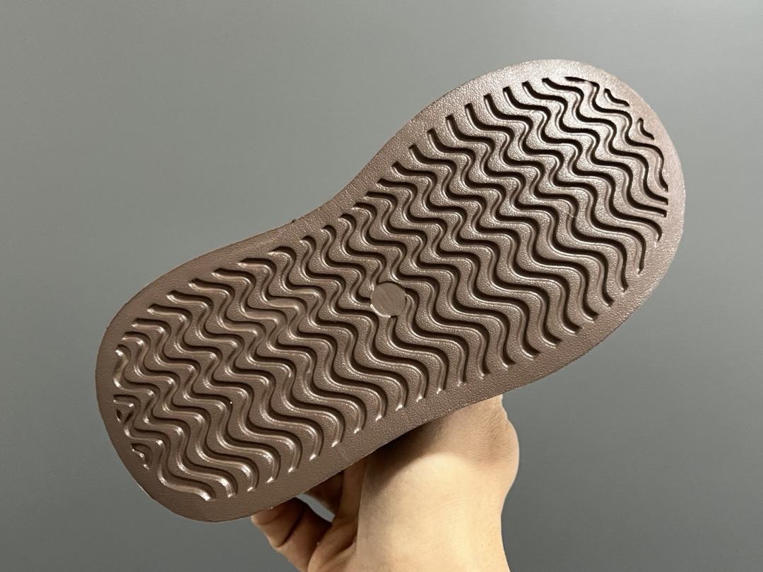 图片[7]-‼️‼️‼️ A家厚底德训魔术贴儿童休闲鞋 尺码：27-37码 经典厚底款🆕 魔术贴设计，穿脱方便✌🏻 超轻大底，脚感超赞👍🏻 百搭又时髦🆒-选品中心