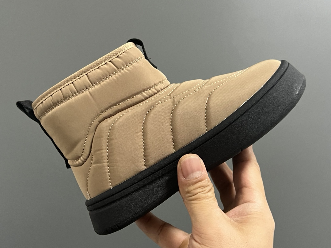 图片[6]-A家秋冬新款adipuff中帮儿童面包棉鞋 尺码：28-37码 经典Adidas系列🆕 内里加绒，保暖又舒适❄️ 舒适面料，柔软又不失时尚🆒 耐磨防滑大底，脚感不言而喻✔️-选品中心