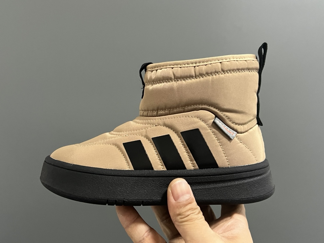 图片[4]-A家秋冬新款adipuff中帮儿童面包棉鞋 尺码：28-37码 经典Adidas系列🆕 内里加绒，保暖又舒适❄️ 舒适面料，柔软又不失时尚🆒 耐磨防滑大底，脚感不言而喻✔️-选品中心