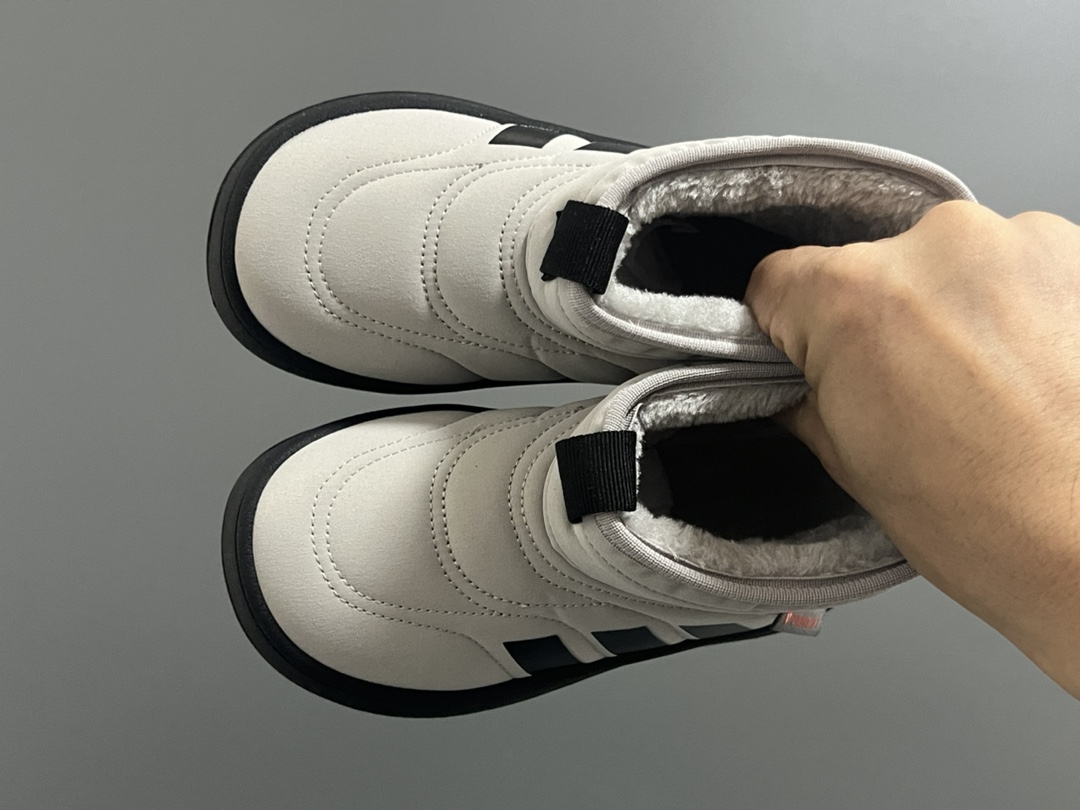 图片[2]-A家秋冬新款adipuff中帮儿童面包棉鞋 尺码：28-37码 经典Adidas系列🆕 内里加绒，保暖又舒适❄️ 舒适面料，柔软又不失时尚🆒 耐磨防滑大底，脚感不言而喻✔️-选品中心