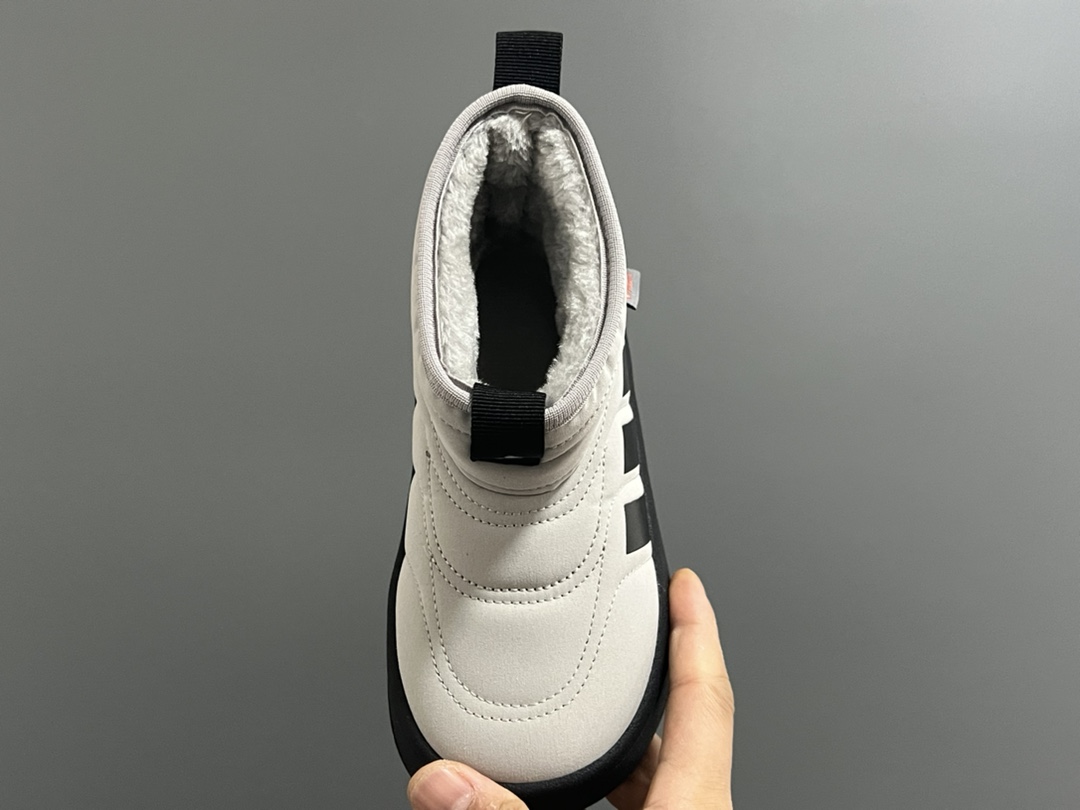 图片[8]-A家秋冬新款adipuff中帮儿童面包棉鞋 尺码：28-37码 经典Adidas系列🆕 内里加绒，保暖又舒适❄️ 舒适面料，柔软又不失时尚🆒 耐磨防滑大底，脚感不言而喻✔️-选品中心