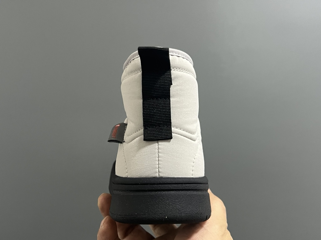 图片[6]-A家秋冬新款adipuff中帮儿童面包棉鞋 尺码：28-37码 经典Adidas系列🆕 内里加绒，保暖又舒适❄️ 舒适面料，柔软又不失时尚🆒 耐磨防滑大底，脚感不言而喻✔️-选品中心