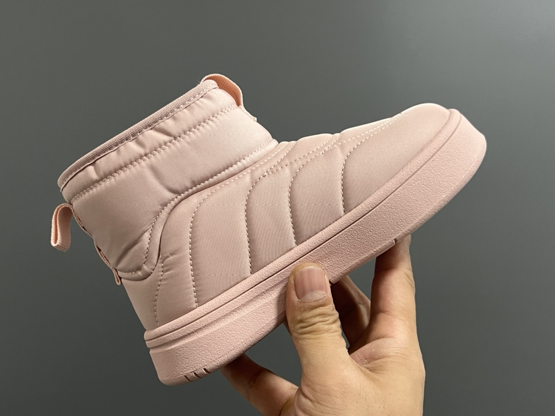 图片[8]-A家秋冬新款adipuff中帮儿童面包棉鞋 尺码：28-37码 经典Adidas系列🆕 内里加绒，保暖又舒适❄️ 舒适面料，柔软又不失时尚🆒 耐磨防滑大底，脚感不言而喻✔️-选品中心