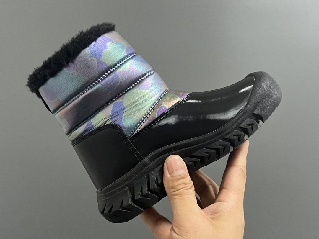 图片[7]-北家新款炫彩高帮魔术贴儿童雪地靴 尺码：28-37码 经典炫彩配色，超好看😍 内里加绒，保暖又舒适❄️ 高帮款式设计，防风又保暖☁️ 橡胶耐磨防滑大底，脚感不言而喻✌🏻-选品中心