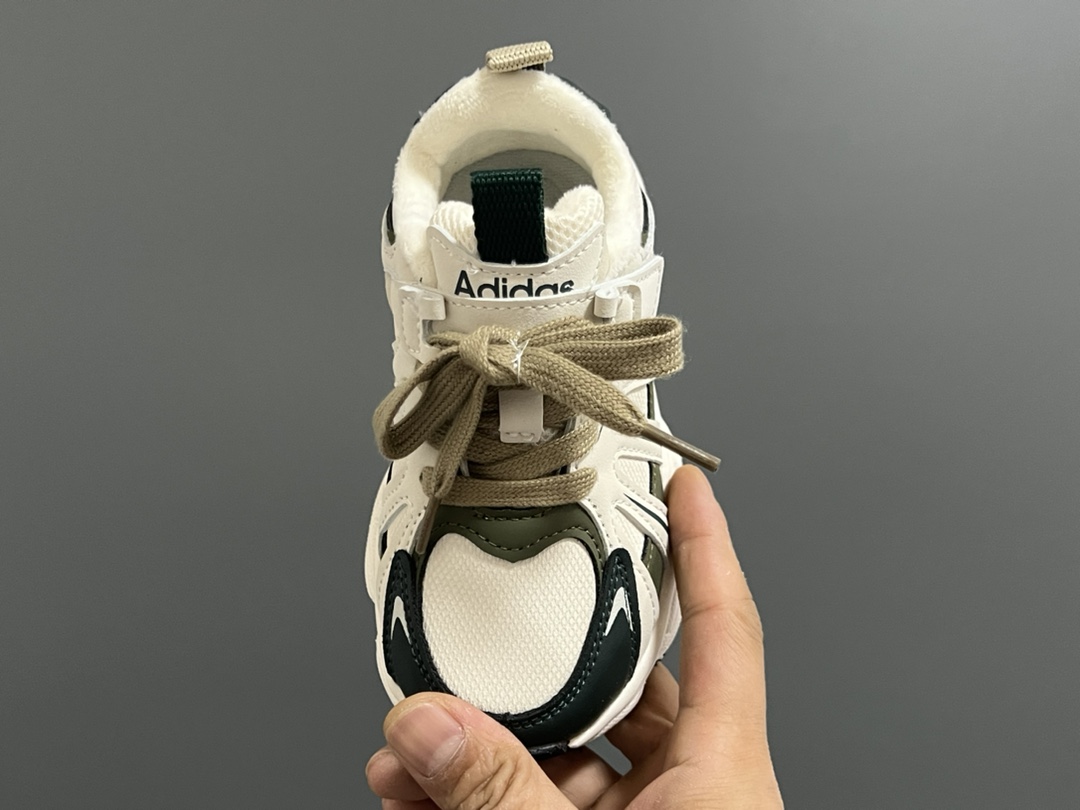 图片[5]-加绒A家新款儿童魔术贴老爹鞋 尺码：27-37码 贴心的加绒设计❄️保暖又舒适☁️ 魔术贴设计，穿脱方便✌🏻 橡胶大底，耐磨防滑✔️-选品中心