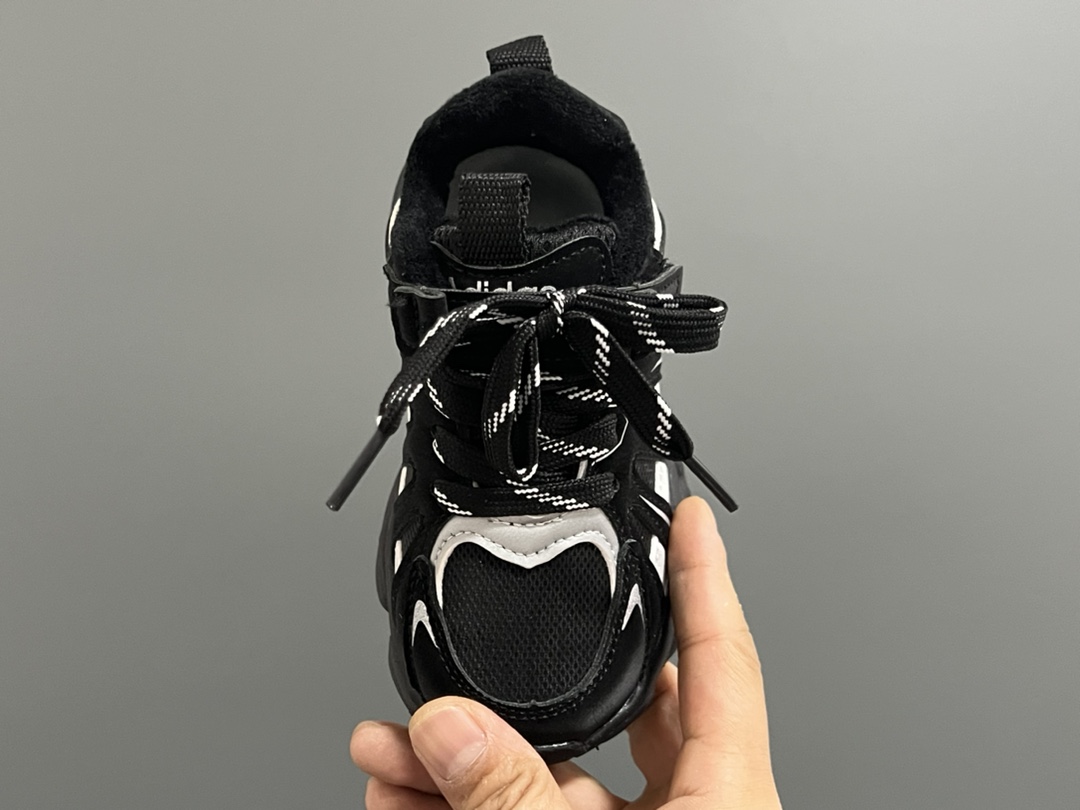 图片[8]-加绒A家新款儿童魔术贴老爹鞋 尺码：27-37码 贴心的加绒设计❄️保暖又舒适☁️ 魔术贴设计，穿脱方便✌🏻 橡胶大底，耐磨防滑✔️-选品中心