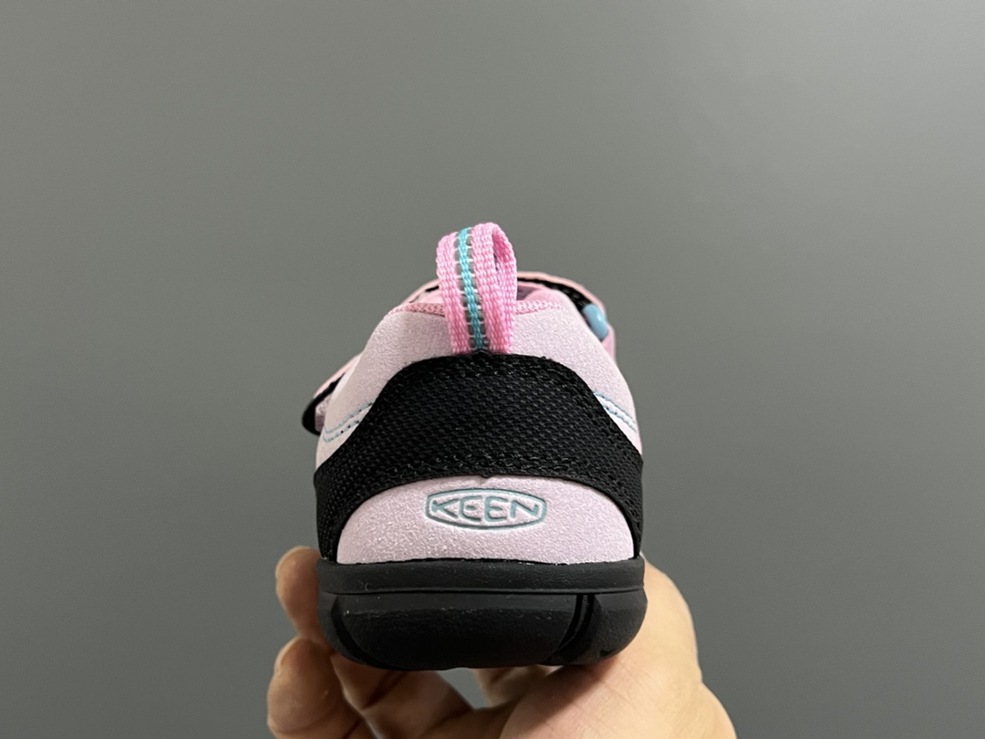 图片[6]-KEEN 新配色户外儿童登山鞋 尺码：24-37码 祖国版YYDS‼️ 新配色好好看😍 优质麂皮面料，轻微防水💧 魔术贴➕松紧带设计，穿脱方便✔️ 橡胶耐磨防滑大底，脚感超赞👍🏻-选品中心