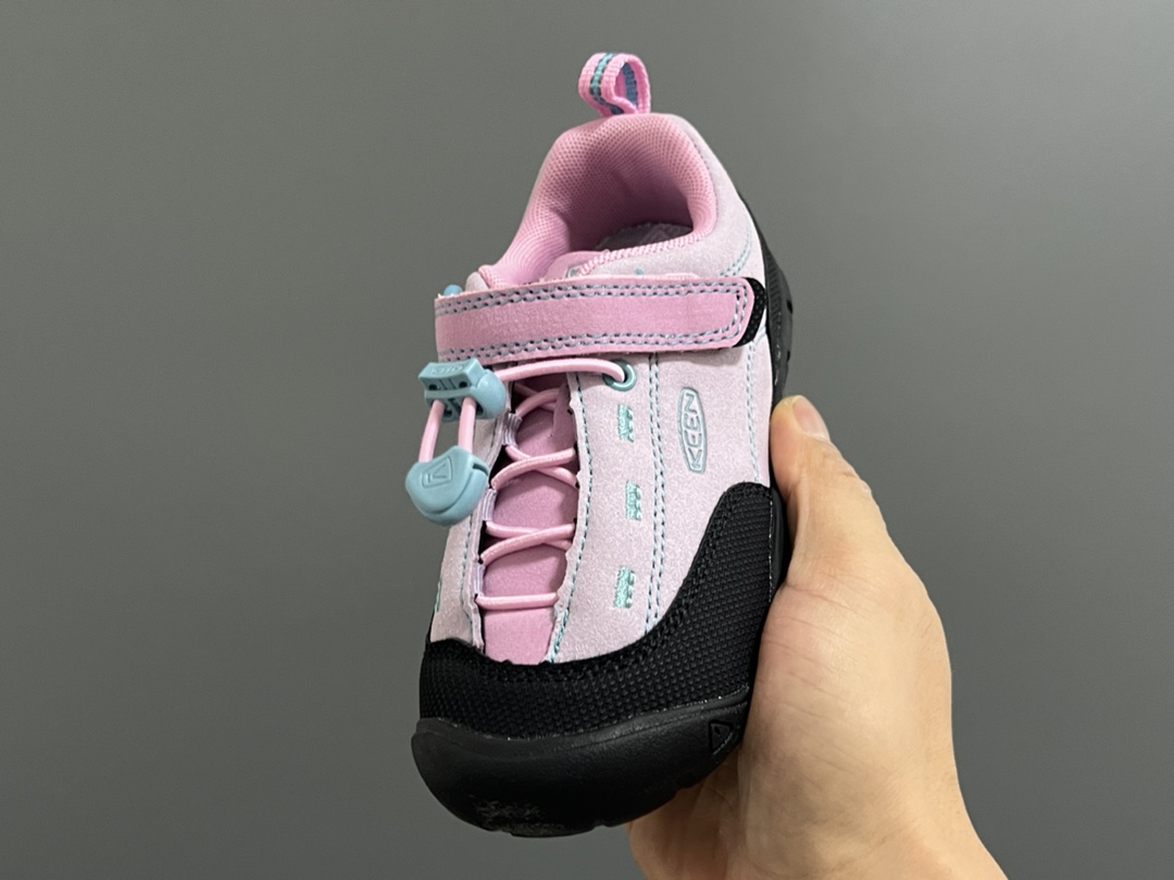 图片[3]-KEEN 新配色户外儿童登山鞋 尺码：24-37码 祖国版YYDS‼️ 新配色好好看😍 优质麂皮面料，轻微防水💧 魔术贴➕松紧带设计，穿脱方便✔️ 橡胶耐磨防滑大底，脚感超赞👍🏻-选品中心