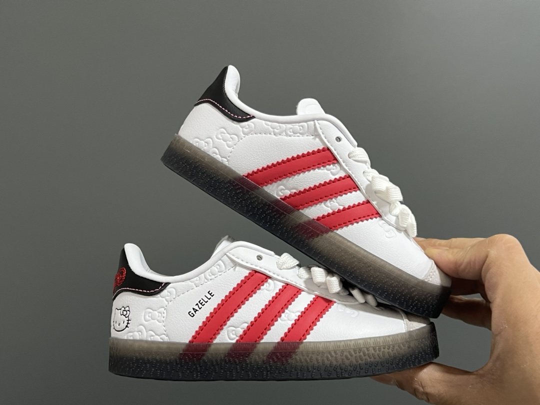 图片[9]-‼️‼️‼️ A家新款gazelle儿童魔术贴/鞋带款休闲鞋 尺码：24-37码 全网火爆的gazelle系列 超嗲的配色，上脚超好看😍 大小童魔术贴区分🆚匠心打造❤️ 橡胶耐磨防滑大底，脚感超赞👍🏻-选品中心