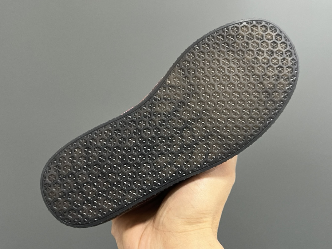 图片[5]-A家新款gazelle儿童魔术贴/鞋带款休闲鞋 尺码：24-37码 全网火爆的gazelle系列 超嗲的配色，上脚超好看😍 大小童魔术贴区分🆚匠心打造❤️ 橡胶耐磨防滑大底，脚感超赞👍🏻-选品中心