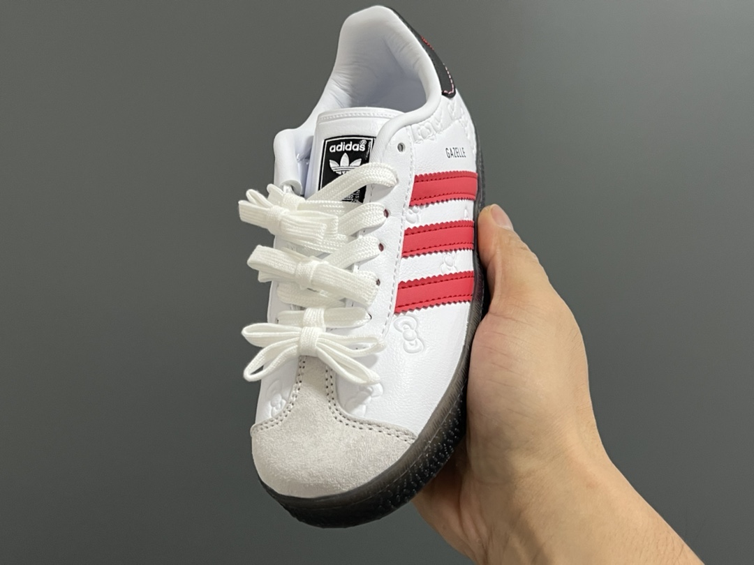 图片[3]-A家新款gazelle儿童魔术贴/鞋带款休闲鞋 尺码：24-37码 全网火爆的gazelle系列 超嗲的配色，上脚超好看😍 大小童魔术贴区分🆚匠心打造❤️ 橡胶耐磨防滑大底，脚感超赞👍🏻-选品中心