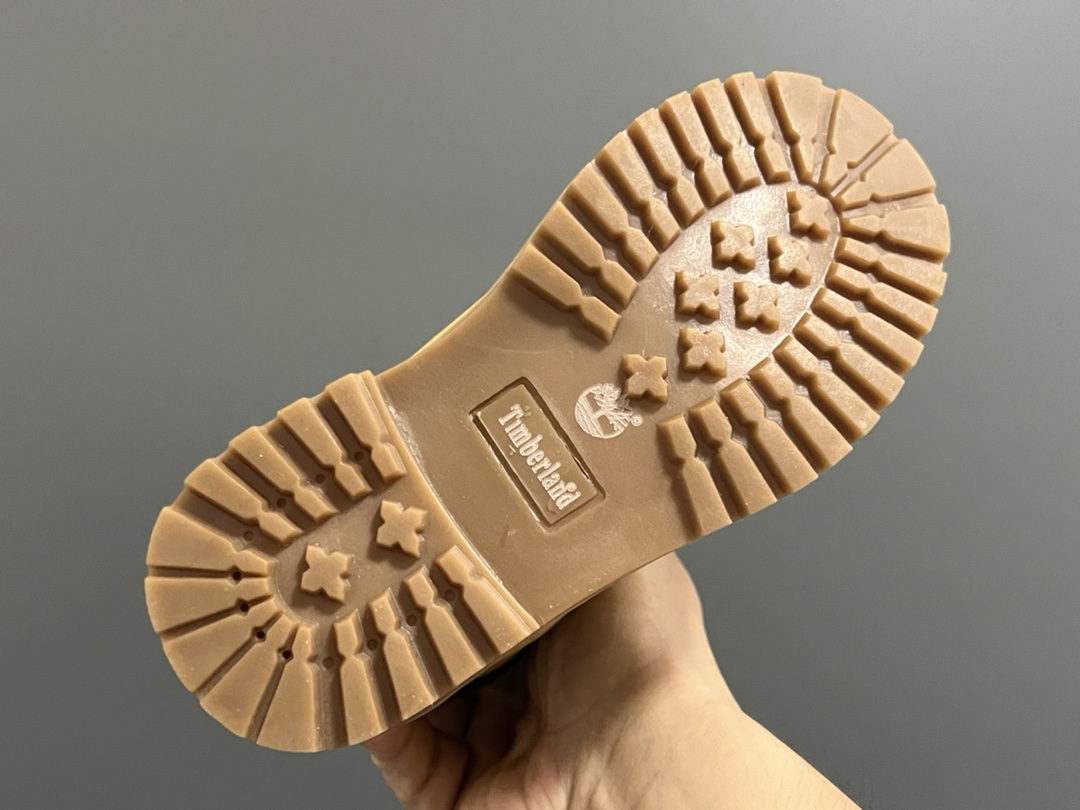 图片[5]-加绒款/单鞋款天伯仑高帮儿童亲子工装靴 尺码：26-37码， 经典天伯伦中帮系列🆕 加绒款和单鞋可选哦✌🏻 搭配亲子也超赞，仅驼色✔️ 优质皮料拼接，质感满满💯 橡胶耐磨防滑大底，脚感不言而喻👏🏻-选品中心