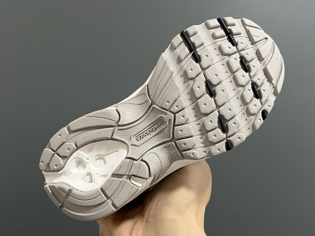 图片[7]-原单版牛B新款530网面儿童松紧带老爹运动鞋 尺码：26-37码 新工厂新工艺❤️ 经典NB530老爹款🆕 松紧带设计钱，穿脱超方便✌🏻 老爹款百搭又时髦✨-选品中心