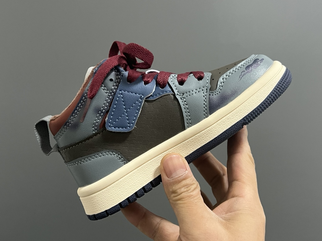 图片[6]-加绒款乔一中帮悟空联名儿童魔术贴运动鞋 尺码：27-37码 贴心的加绒设计，保暖又舒适❄️ 经典乔一中帮悟空联名款🆕 魔术贴设计，穿脱方便✌🏻 耐磨防滑大底，脚感超赞👍🏻-选品中心