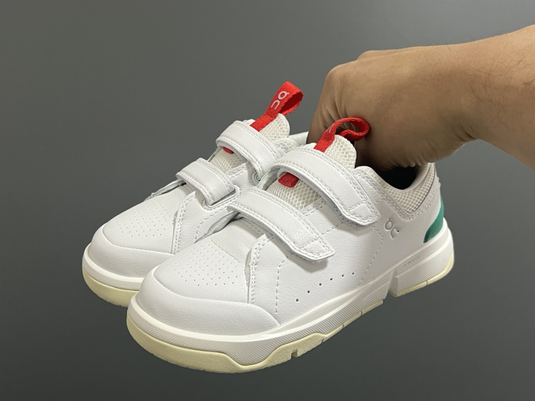 图片[2]-昂跑秋冬新款双魔术贴休闲运动鞋 尺码：26-37码 超爱的小众品牌—On昂跑 优质皮料拼接，质感满满💯 双魔术贴设计，穿脱超方便✔️ 橡胶耐磨防滑大底，脚感超赞👍🏻-选品中心