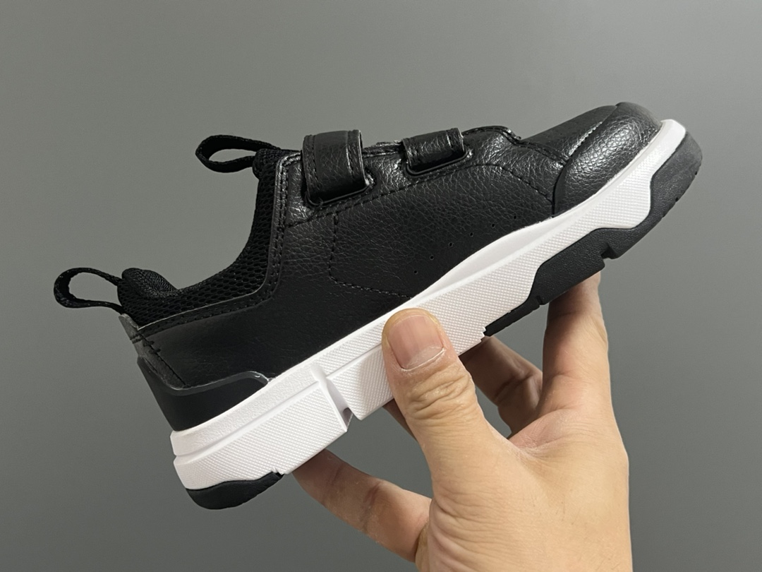 图片[6]-昂跑秋冬新款双魔术贴休闲运动鞋 尺码：26-37码 超爱的小众品牌—On昂跑 优质皮料拼接，质感满满💯 双魔术贴设计，穿脱超方便✔️ 橡胶耐磨防滑大底，脚感超赞👍🏻-选品中心