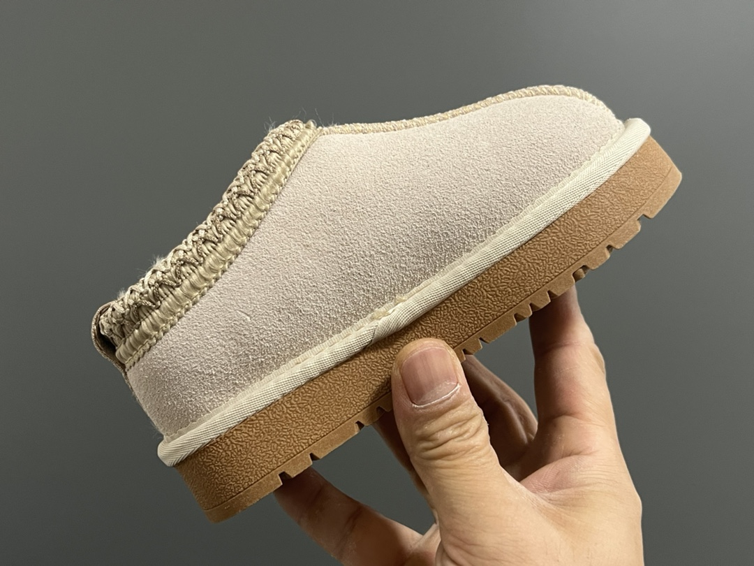 图片[7]-UGG民族风儿童低帮雪地靴 尺码：25-37码 经典UGG系列❄️ 民族风细节，质感满满💯 内里加绒加厚，保暖又舒适☁️ 橡胶耐克防滑大底，脚感超赞👍🏻-选品中心