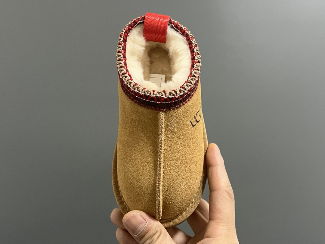图片[6]-UGG民族风儿童低帮雪地靴 尺码：25-37码 经典UGG系列❄️ 民族风细节，质感满满💯 内里加绒加厚，保暖又舒适☁️ 橡胶耐克防滑大底，脚感超赞👍🏻-选品中心