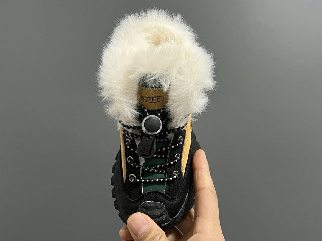 图片[8]-加绒KEEN高帮松紧扣儿童雪地靴 尺码：26-37 内里加绒加厚，保暖又舒适❄️ 潮牌KEEN设计，户外超合适✔️ 松紧扣设计，穿脱方便✌🏻 轮胎橡胶耐磨防滑大底，脚感不言而喻☁️-选品中心