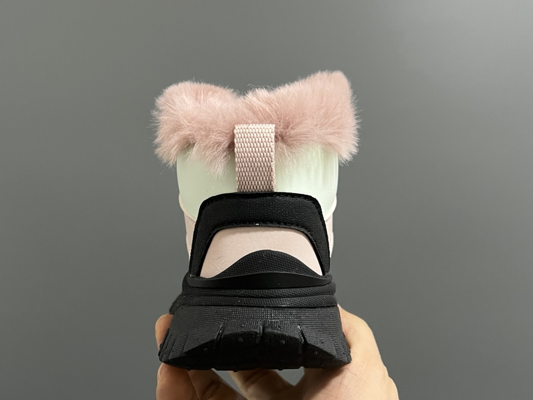 图片[8]-加绒KEEN高帮松紧扣儿童雪地靴 尺码：26-37 内里加绒加厚，保暖又舒适❄️ 潮牌KEEN设计，户外超合适✔️ 松紧扣设计，穿脱方便✌🏻 轮胎橡胶耐磨防滑大底，脚感不言而喻☁️.-选品中心