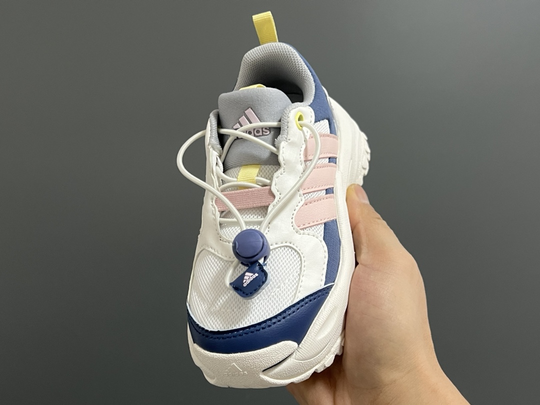 “Adidas Classic Sneakers: High-Quality Leather Collage in 24-37 Yards” - 图片 3