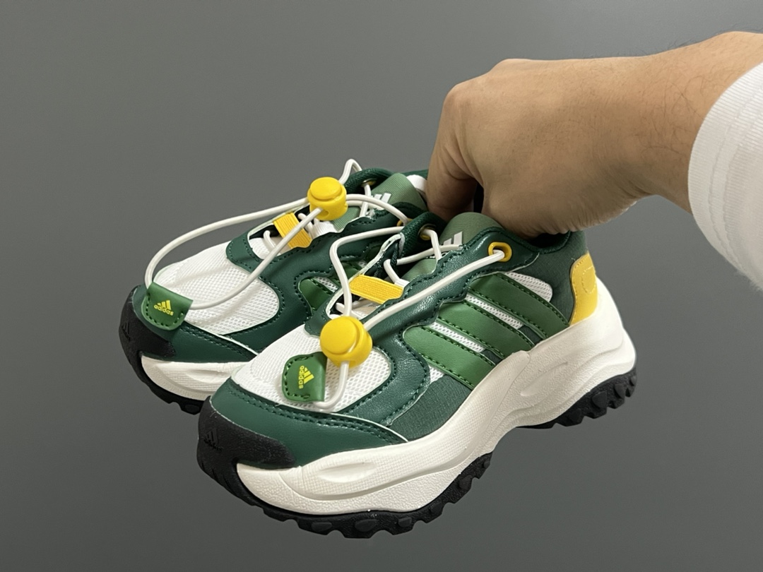 图片[2]-A家新款松紧扣儿童老爹运动鞋 尺码：24-37码 经典Adidas老爹款🆕 松紧扣设计，穿脱方便✌🏻 优质皮料拼接，质感满满💯 橡胶耐磨防滑大底，脚感不言而喻☁️-选品中心