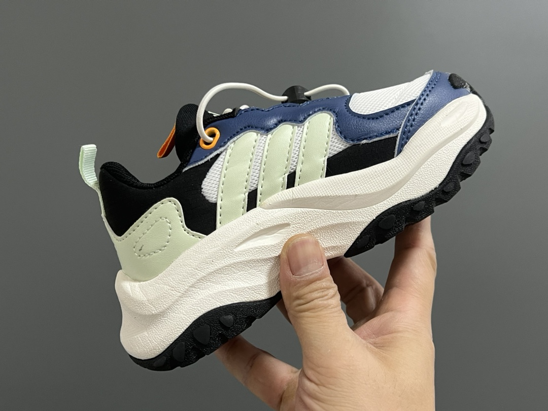 High-Quality Leather Adidas Sneakers for Kids and Dads: Stylish and Comfortable Footwear - 图片 6