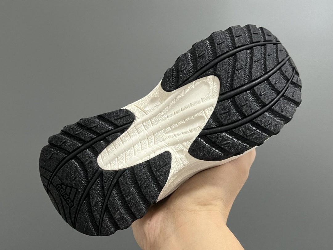 High-Quality Leather Adidas Sneakers for Kids and Dads: Stylish and Comfortable Footwear - 图片 5